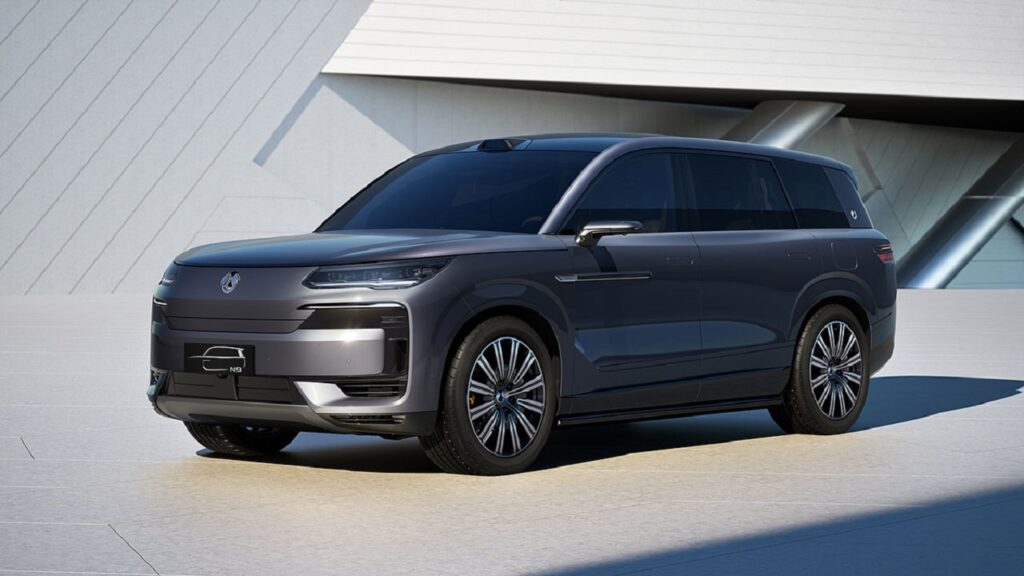 BYD’nin Range Rover rakibi SUV modeli üretime girdi!