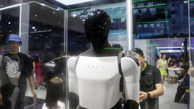 Elon Musk bu yıl binlerce insansı robot üretecek
