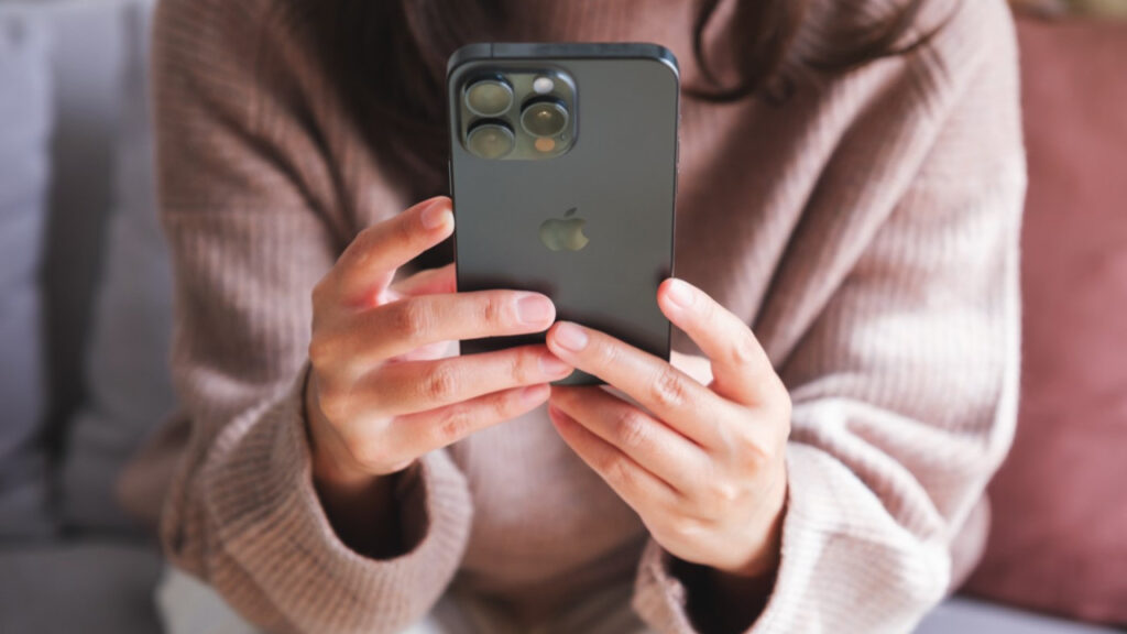 Tepe şaşırttı! Şarjı en uzun giden iPhone modelleri