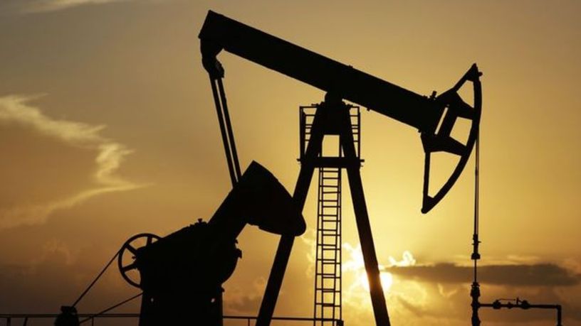 Petrol tarife tehdidine karşın karlarını koruyor