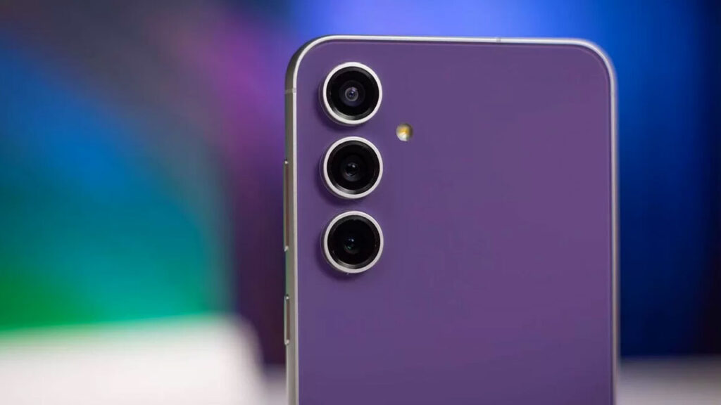 Samsung’dan tanınan telefonu için güncelleme müjdesi!