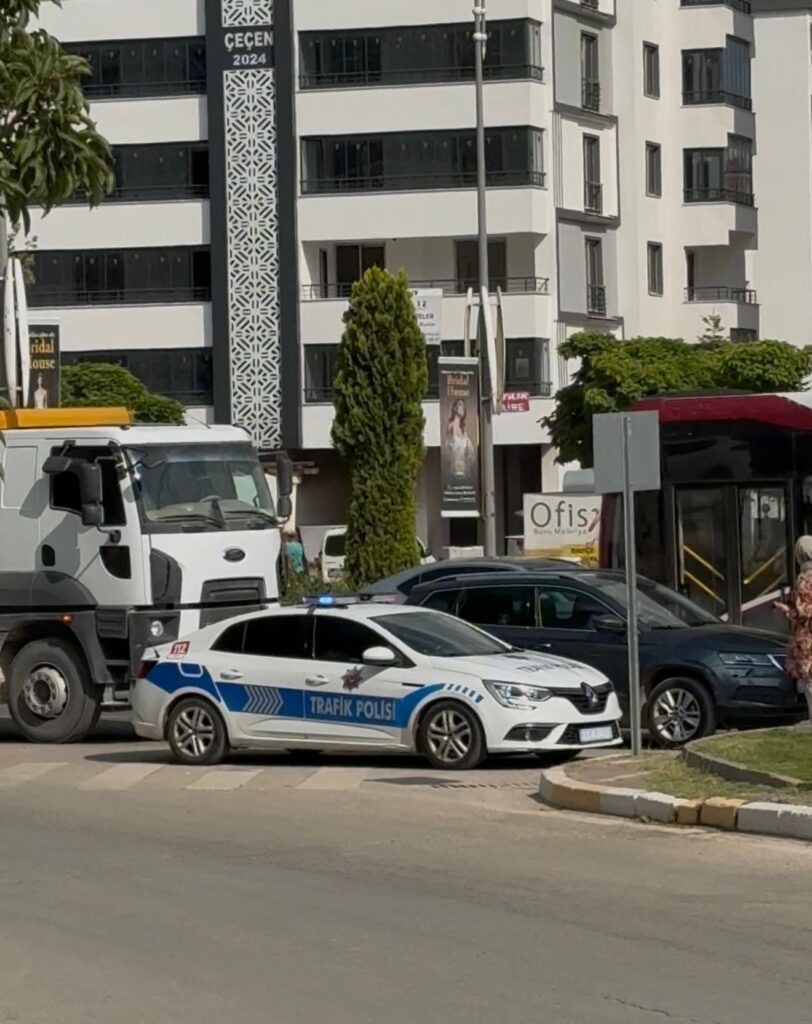 Hazardağlı Kavşağında Maddi Hasarlı Kaza!