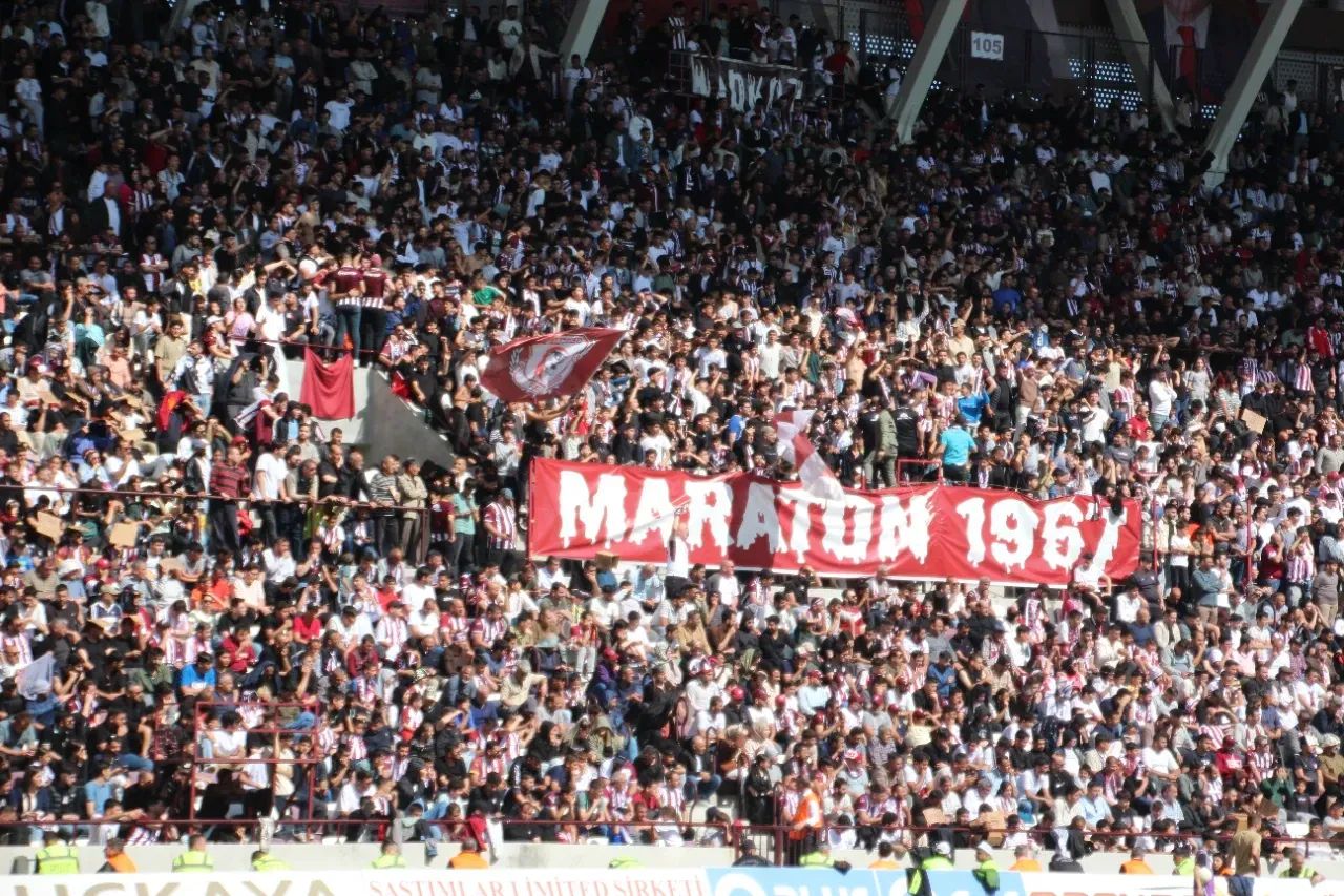 Bordo-beyazlı kulüp, Atatürk Stadyumu’nun alt kısmında Elazığspor Store mağazasını hizmete