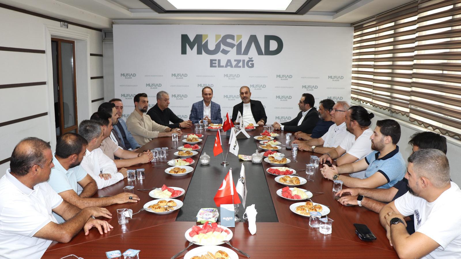 Elazığ Ticaret ve Sanayi Odası Başkanı İdris Alan,  Meclis Başkanı