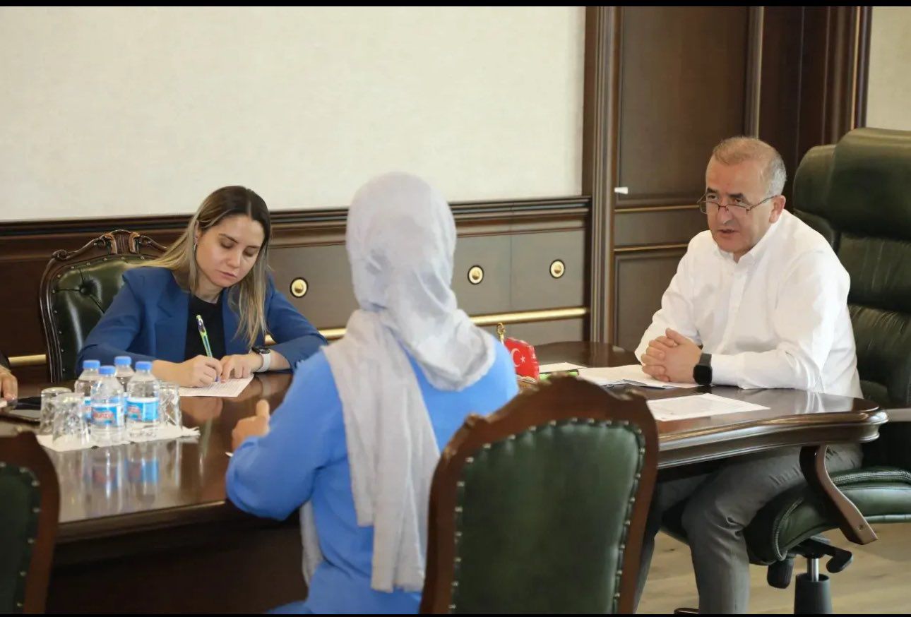 Elazığ Valisi Numan Hatipoğlu, Halk Günü kapsamında vatandaşları dinledi. Programa