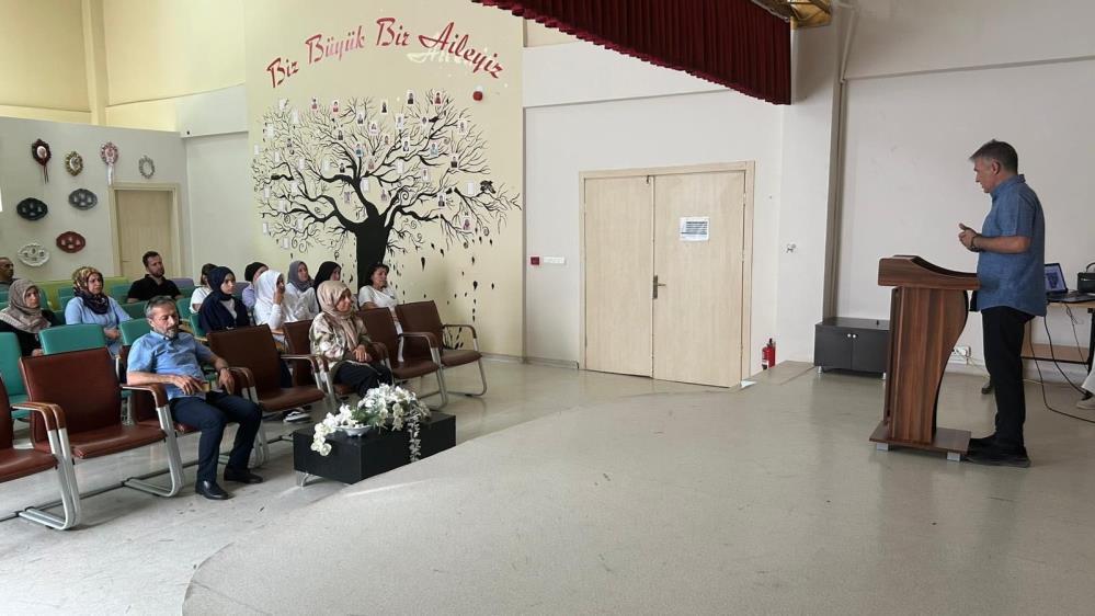 Elazığ Engelsiz Yaşam Bakım Merkezi personeline stres yönetimi, öfke kontrolü,