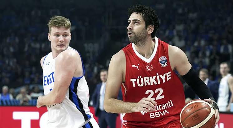 12 Dev Adam, EuroBasket 2025’te Portekiz’i mağlup ederek 3’te 3