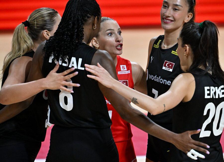 A Milli Kadın Voleybol Takımımız, Tayland’da düzenlenen FIVB Kadınlar Dünya