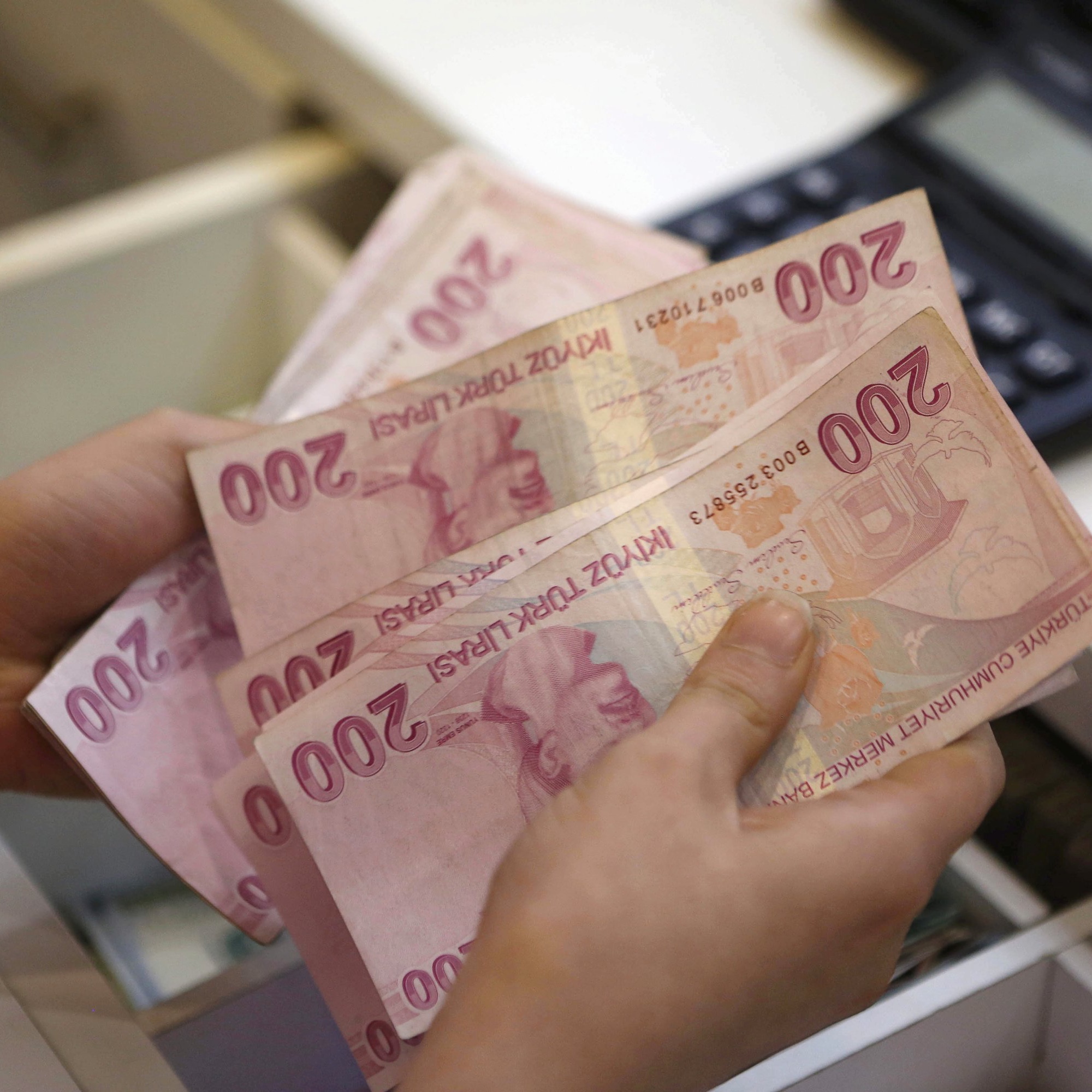 • Taksici, tamirci, kuyumcu ve lokantacılar etkilenecek. • Ödenen vergi