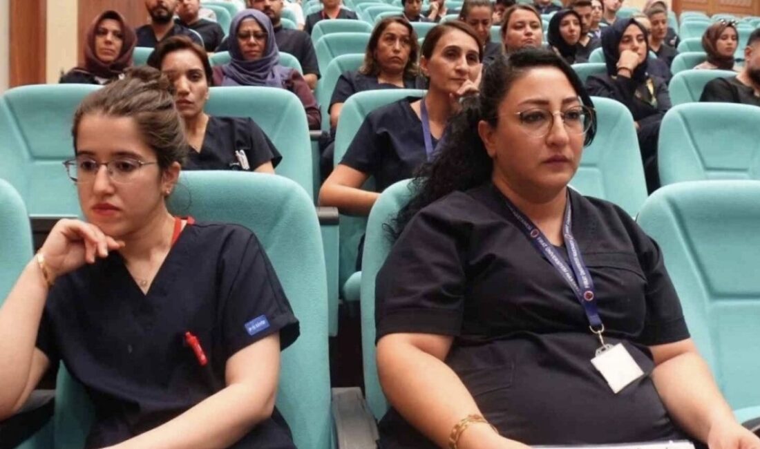 Elazığ’da sağlık çalışanlarına yönelik ‘Öfke Kontrolü ve Tükenmişlik’ konulu eğitim