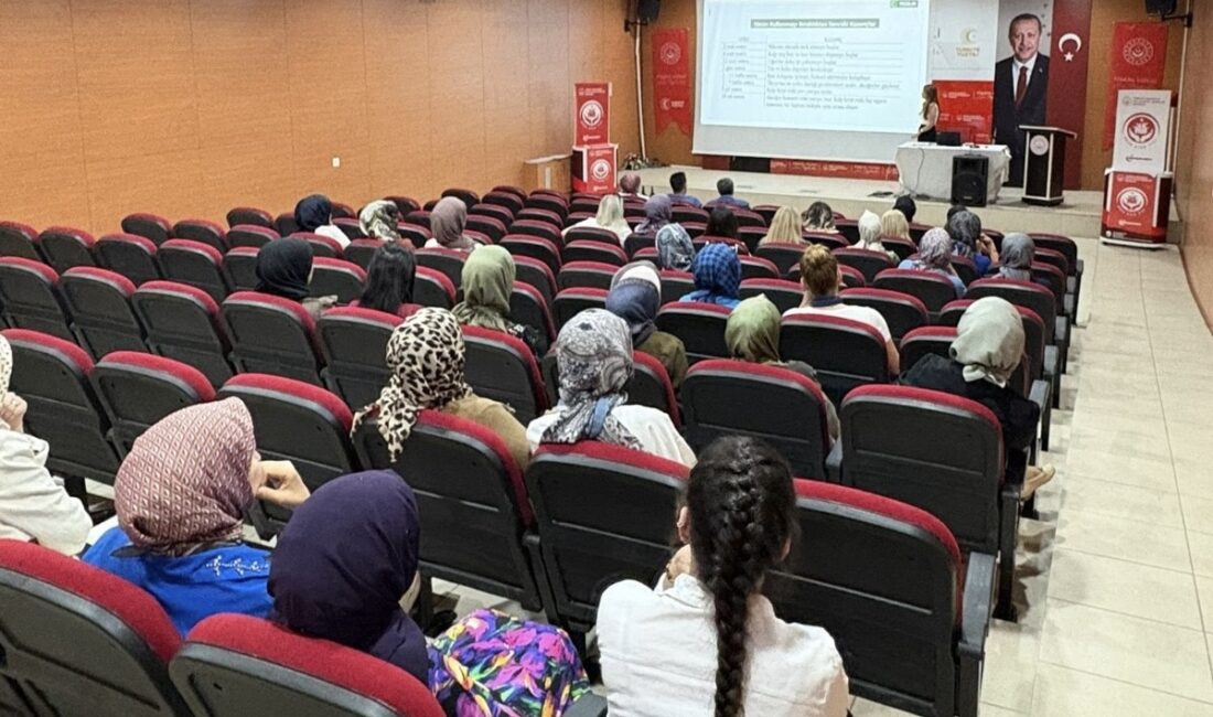 Elazığ’da ‘Kadınlara Yönelik Madde Bağımlılığı’ eğitimi Elazığ Aile ve Sosyal