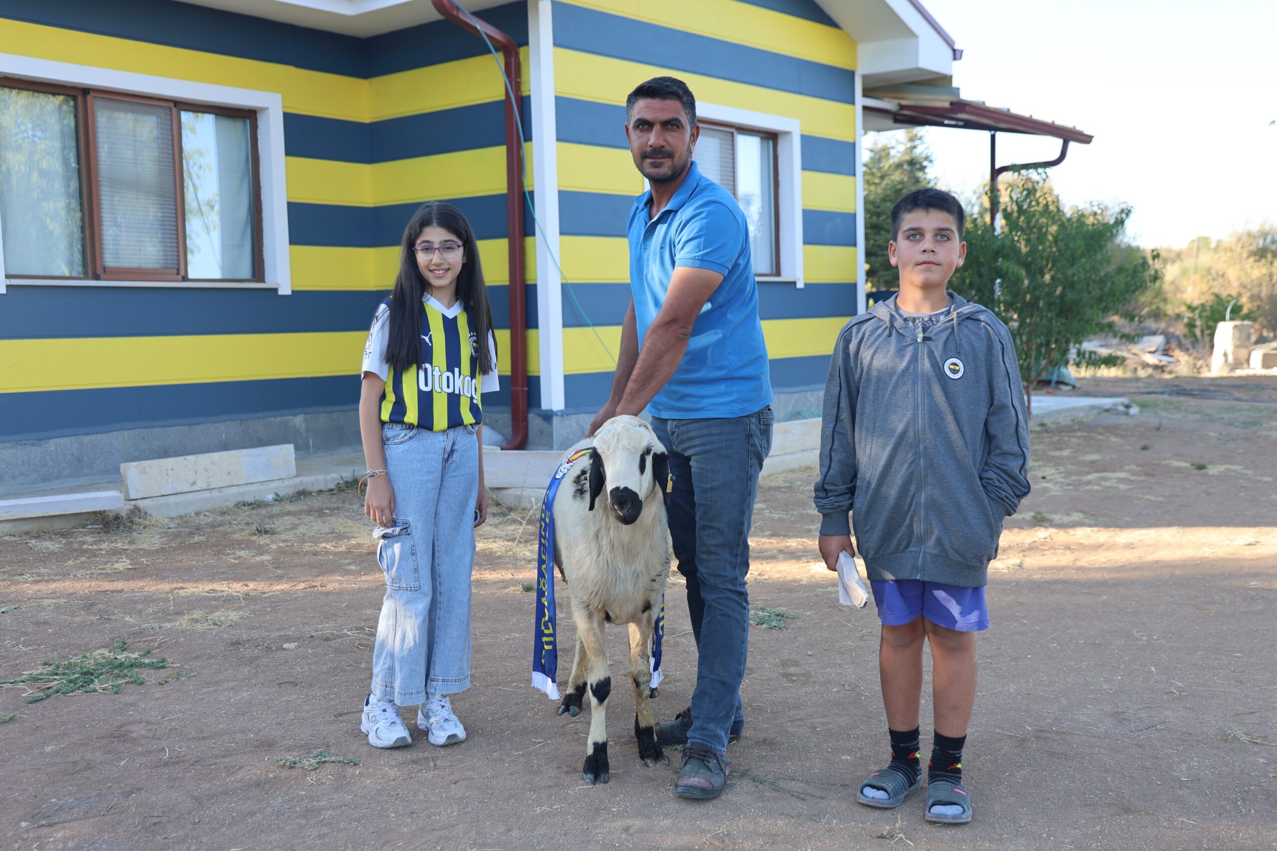 Fenerbahçe’nin makus tarihi değişsin diye, adadıkları hayvanı kestiler Elazığ’da yaşayan