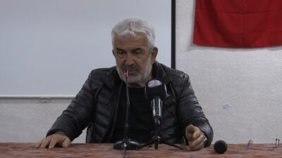 Elazığlı Türk Halk Müziği sanatçısı Esat Kabaklı Necip Fazıl Kısakürek
